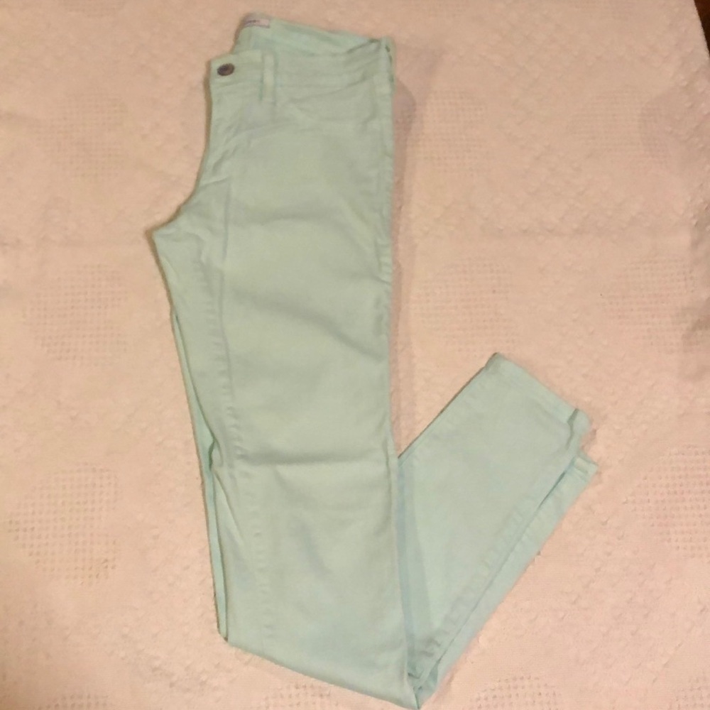 Women’s skinny jeans